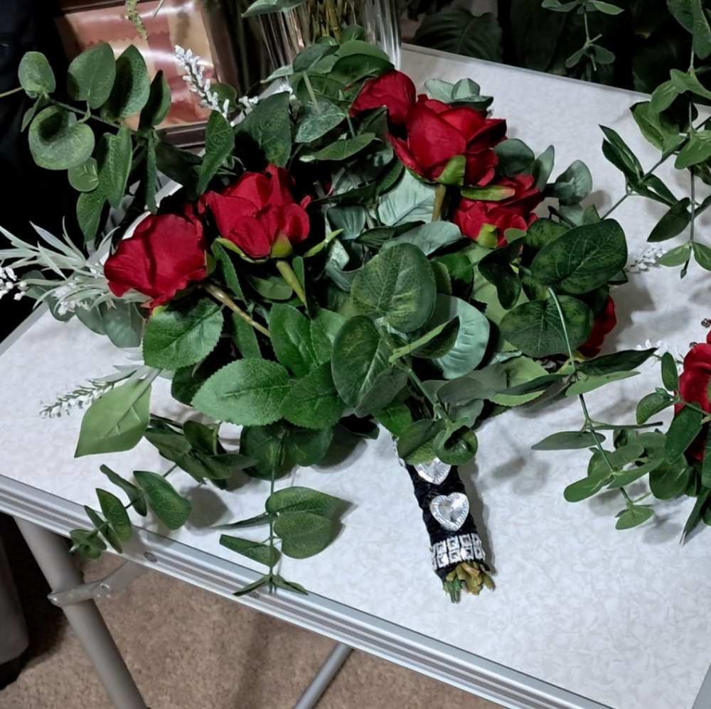 "Large" Red Rose Wedding/ Bridal Bonquet
